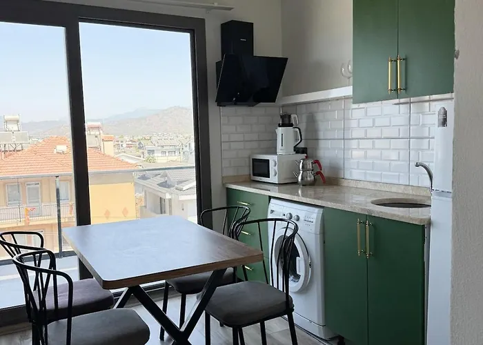 Aden Suits Teras فتحية